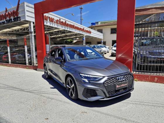 AUDI A3 2.0 40 TFSI MHEV SEDAN PERFORMANCE BLACK S-TRONIC AUDI A3 2.0 40 TFSI MHEV SEDAN PERFORMANCE BLACK S-TRONIC